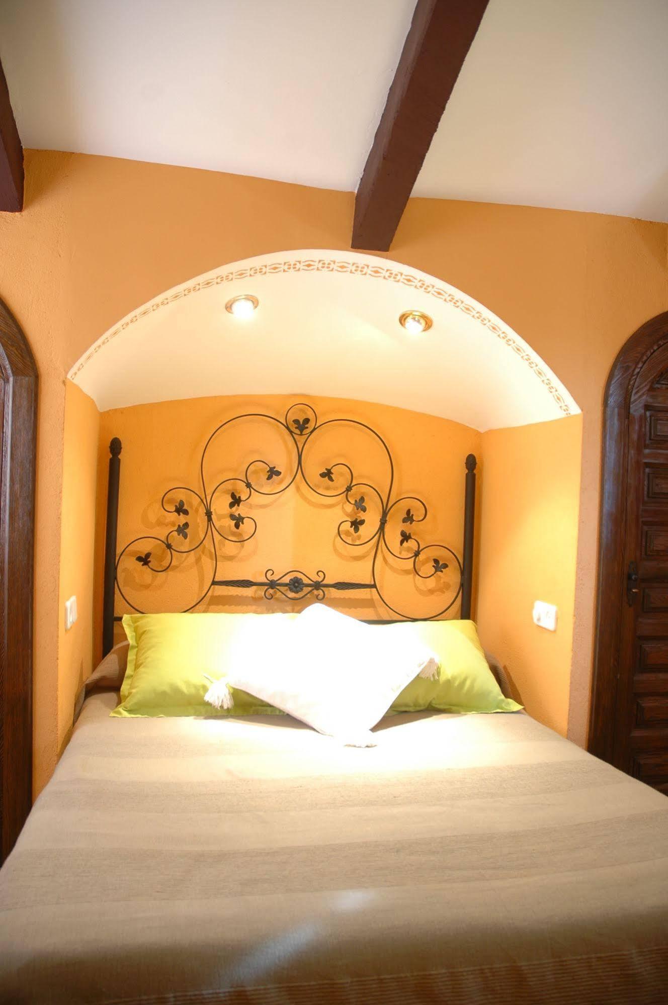 Casa Rural De Estilo Rustico Con Spa Almagro Bagian luar foto