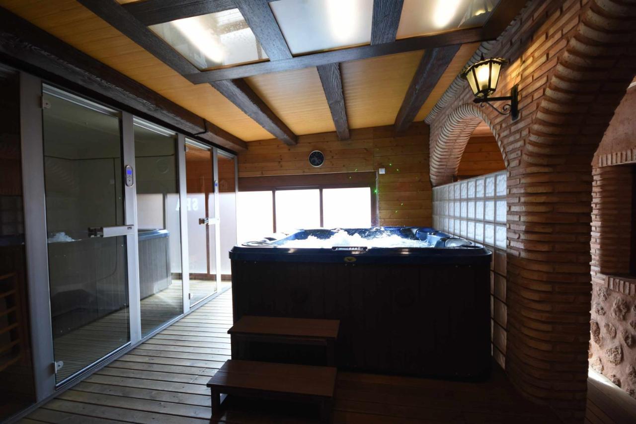 Casa Rural De Estilo Rustico Con Spa Almagro Bagian luar foto