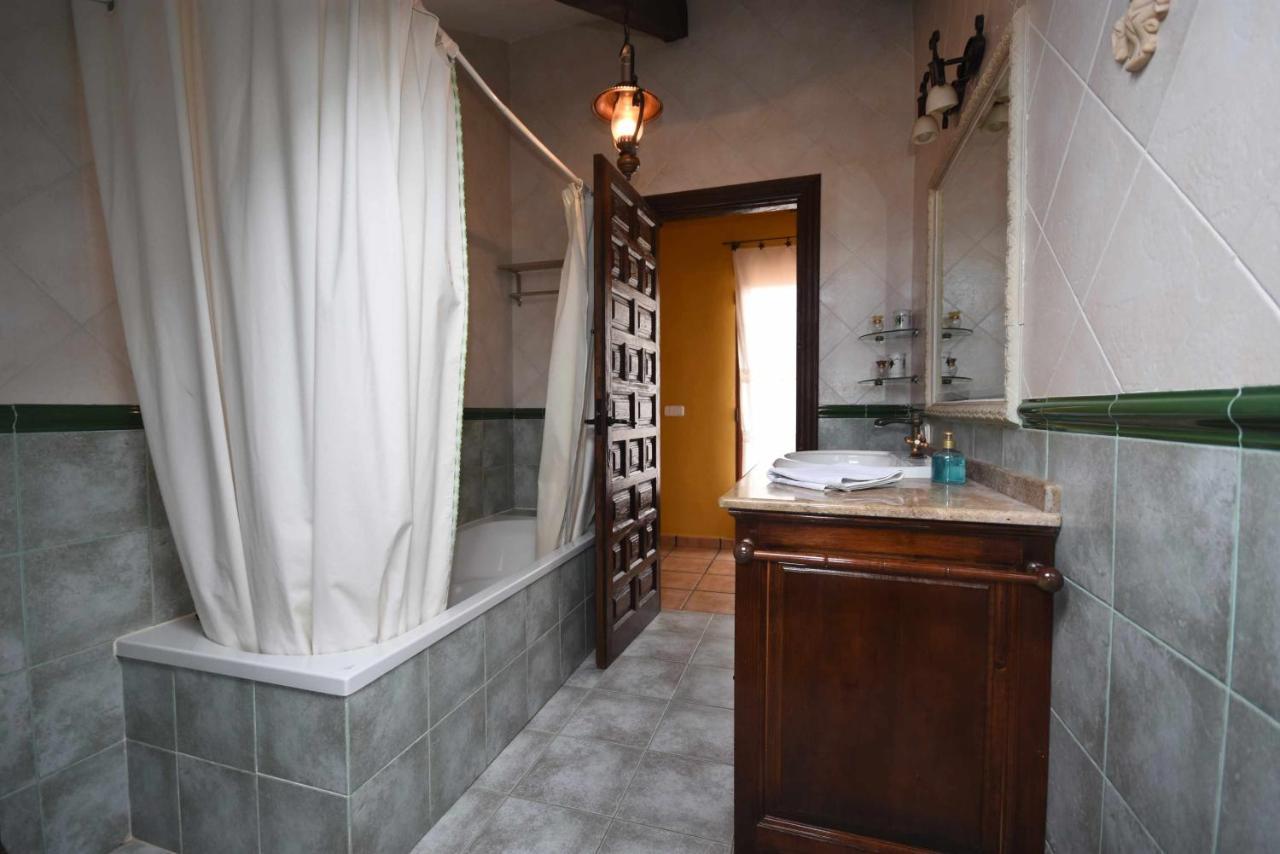 Casa Rural De Estilo Rustico Con Spa Almagro Bagian luar foto